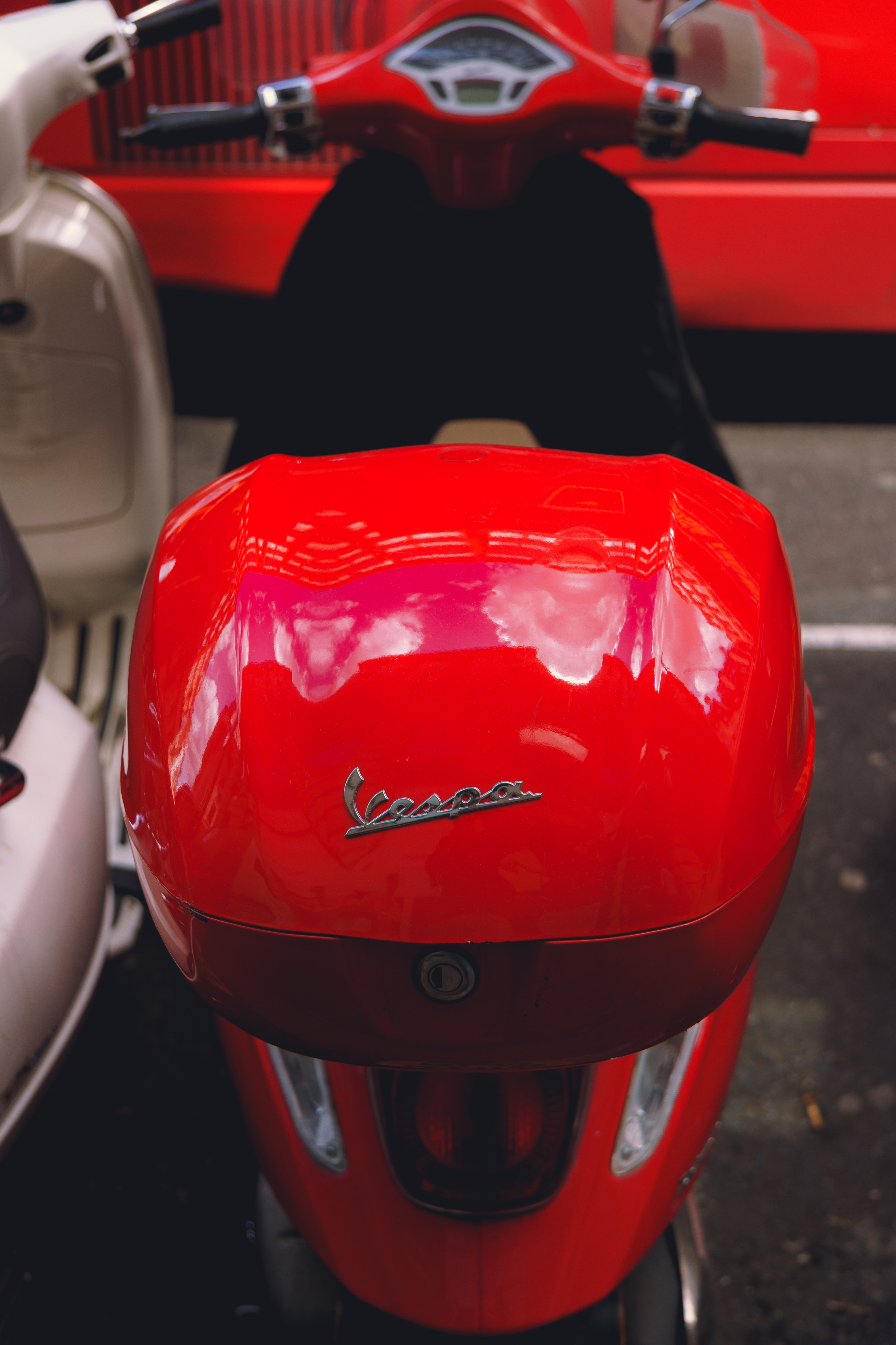 Red Vespa Variation